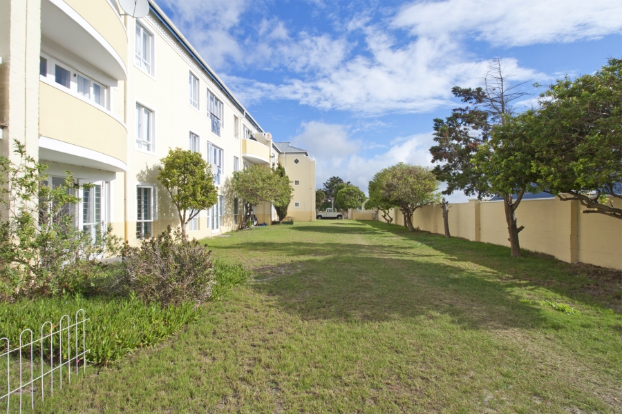 2 Bedroom Property for Sale in Sunnydale Western Cape